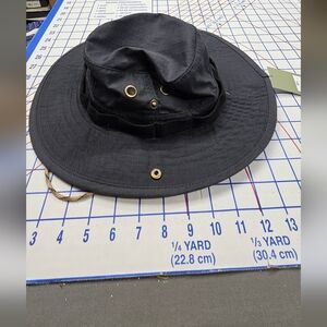 Good fellow hicking hat